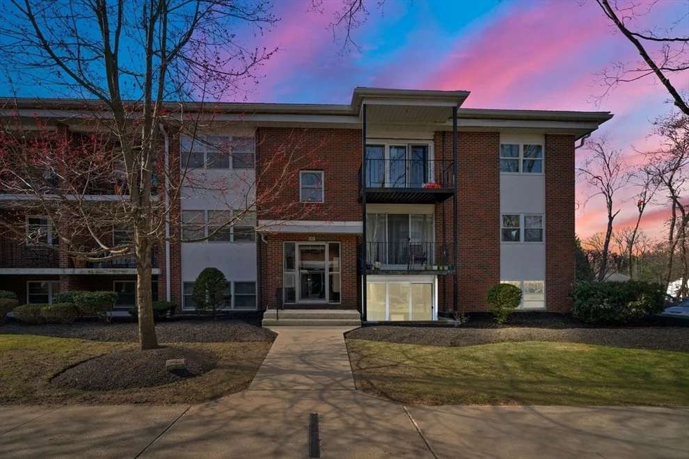 Unit for sale at 32 Pleasant Dr, Stoughton, MA 02072