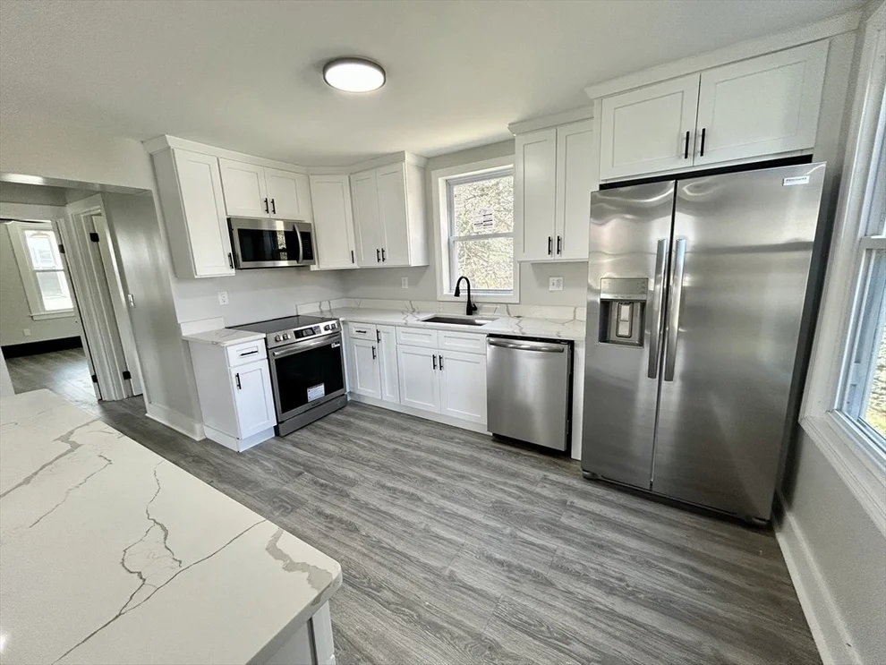 Unit for sale at 16 North St, West Springfield, MA 01089