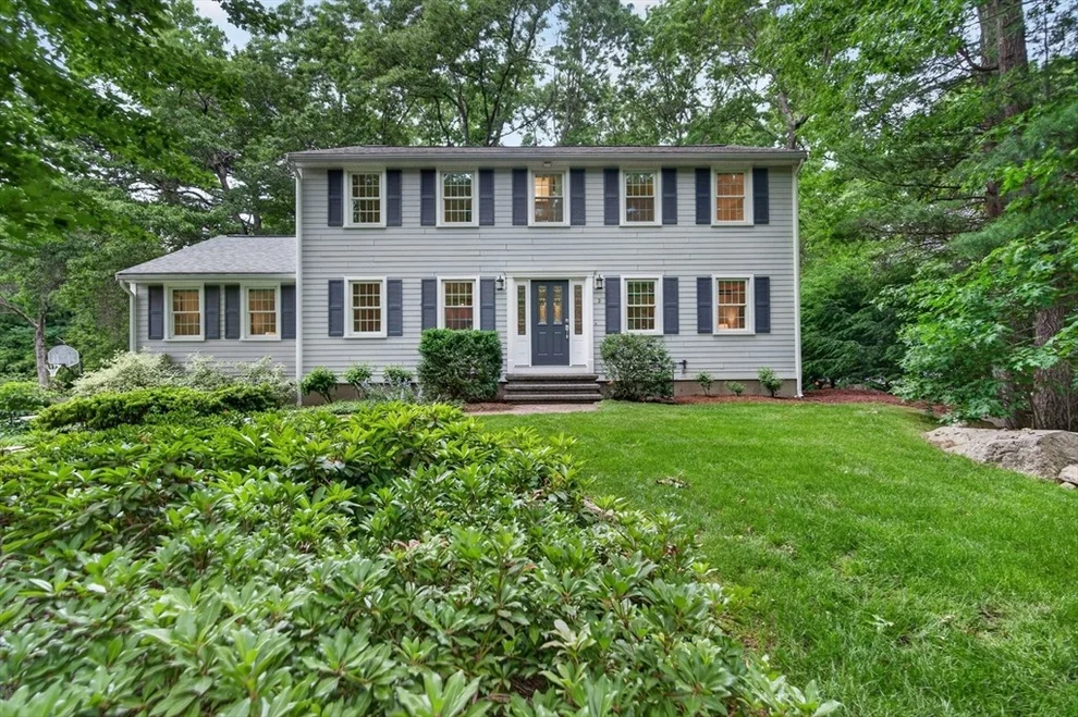 Unit for sale at 2 Ridge Hill Way, Andover, MA 01810