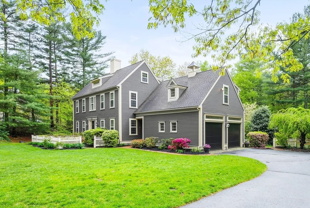 Unit for sale at 126 Arrow Head Rd, Marshfield, MA 02050