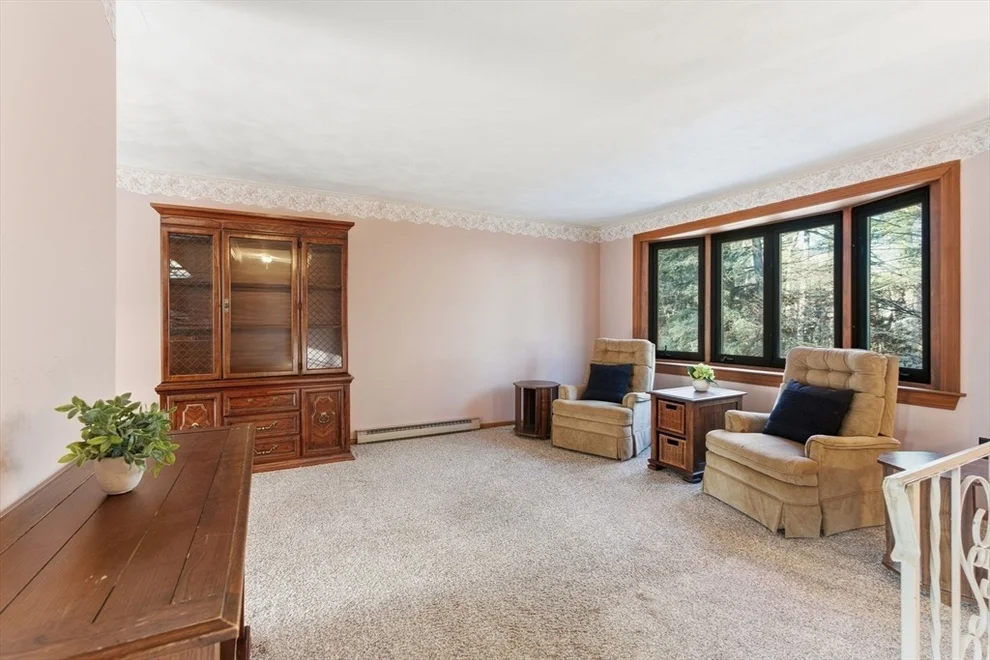 Unit for sale at 1 Blossom Dr, Billerica, MA 01821