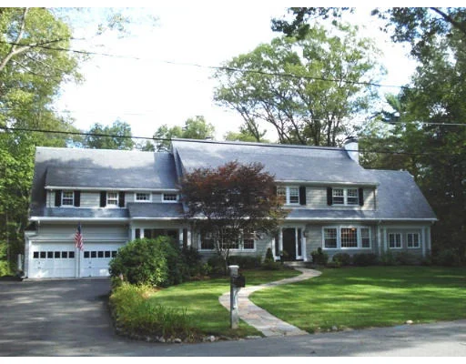Unit for sale at 12 Columbine Rd, Weston, MA 02493