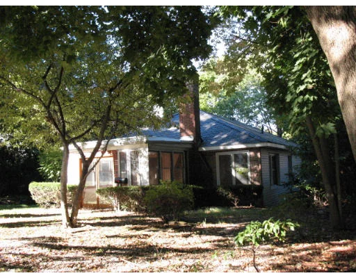 Unit for sale at 2 Suburban Rd, Worcester, MA 01602