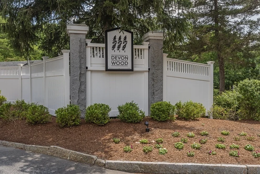 Unit for sale at 109 Bradford Commons Ln, Braintree, MA 02184