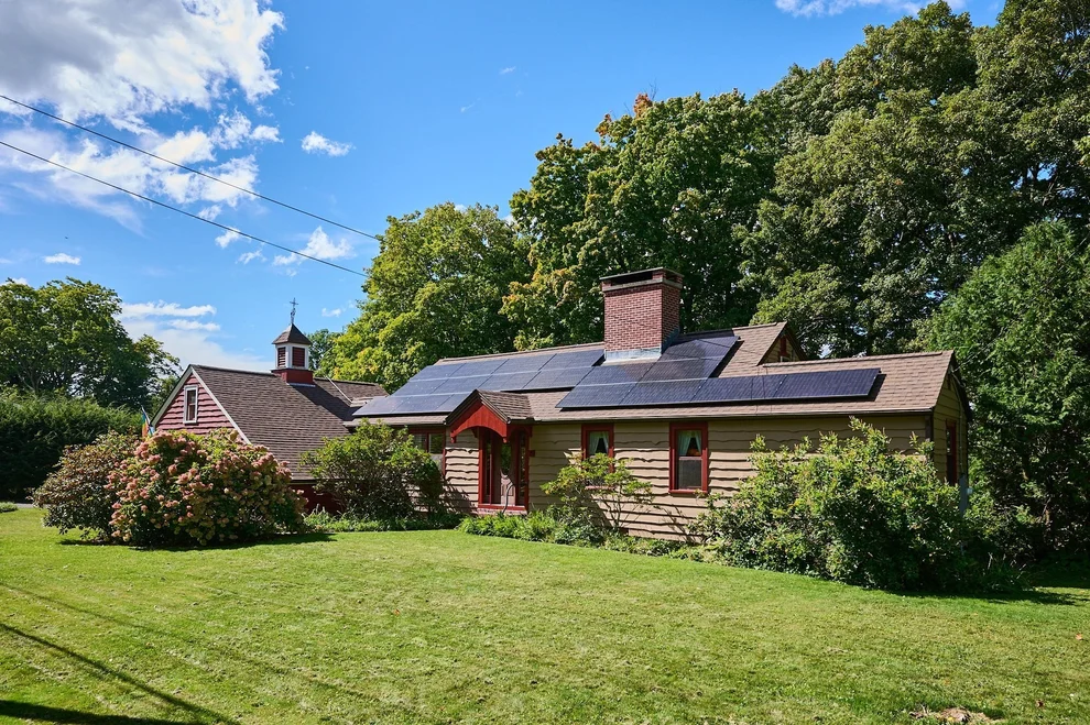 Unit for sale at 73 N Silver Lane, Sunderland, MA 01375