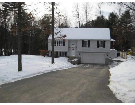 Unit for sale at 7 Navajo Rd, Hubbardston, MA 01452