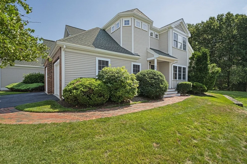 Unit for sale at 35 Indian Woods Way, Canton, MA 02021
