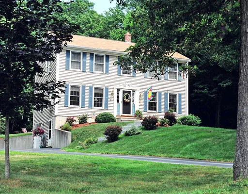 Unit for sale at 10 Hillside Avenue, Clinton, MA 01510