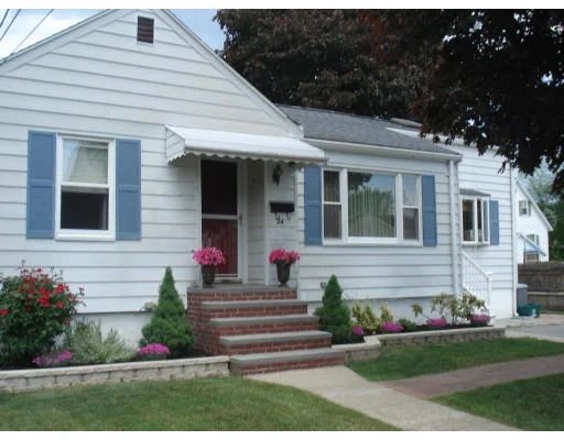 Unit for sale at 24 Guild Rd, Saugus, MA 01906