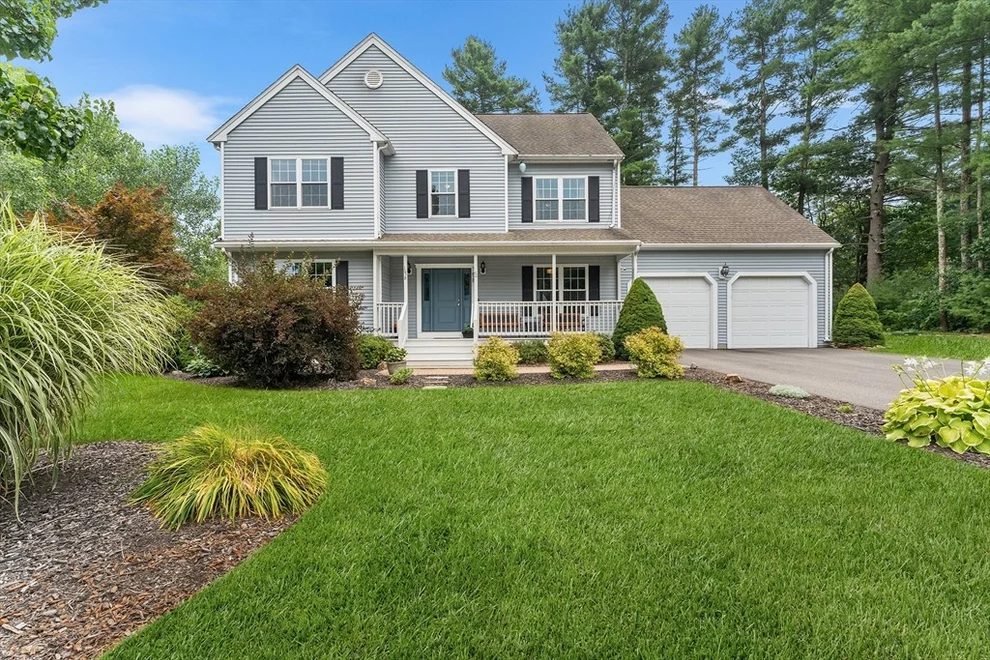 Unit for sale at 58 Stonehedge Rd, Franklin, MA 02038