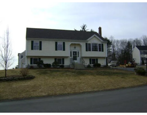 Unit for sale at 60 Tyashk, Taunton, MA 02780