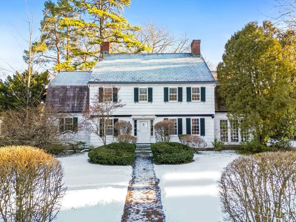 Unit for sale at 17 Midland Rd, Wellesley, MA 02482