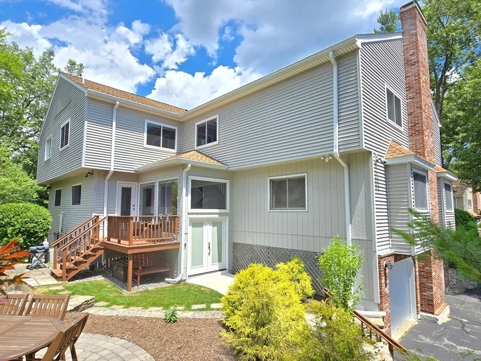 Unit for sale at 166 Arrowhead Cir, Ashland, MA 01721