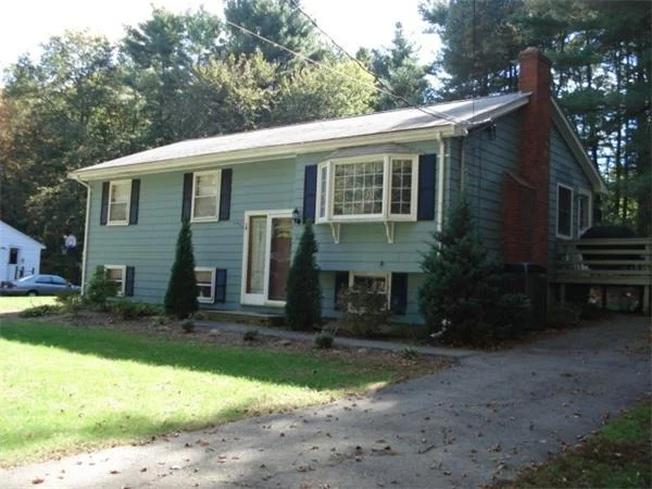 Unit for sale at 69 Mill St, Franklin, MA 02038