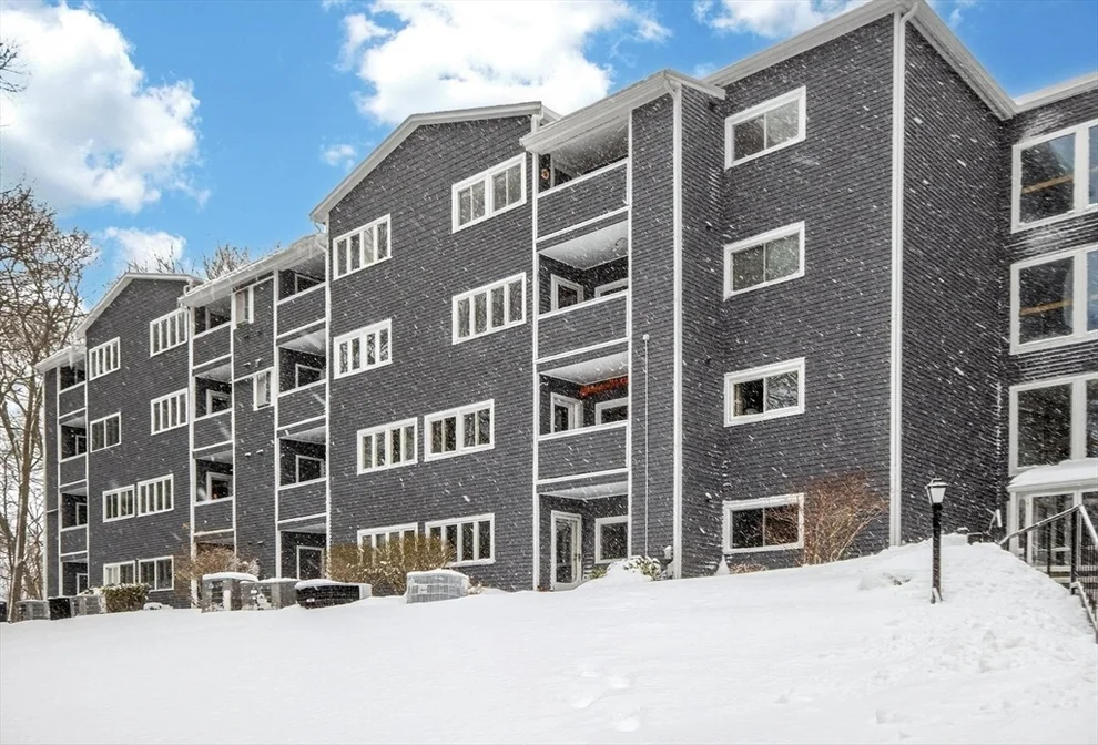 Unit for sale at 500 Colonial Dr, Ipswich, MA 01938