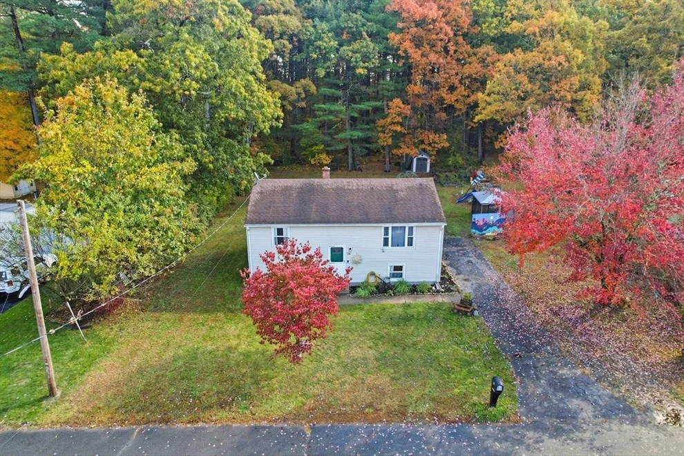 Unit for sale at 14 Pinewood Ln, Westfield, MA 01085