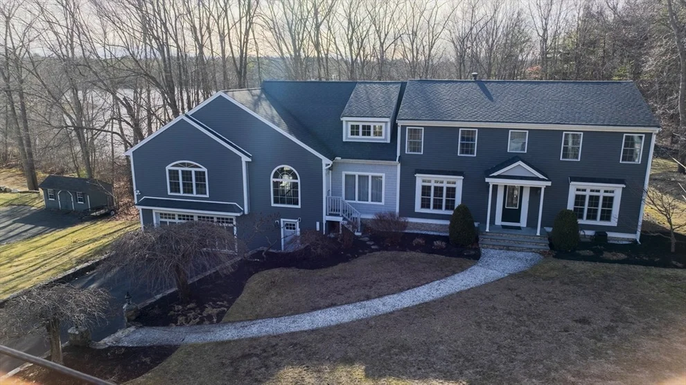 Unit for sale at 7 Shoreline Dr, Foxboro, MA 02035