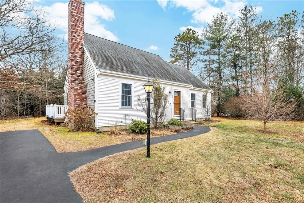 Unit for sale at 16 Mockingbird Ln, Barnstable, MA 02648