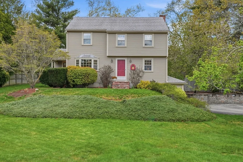 Unit for sale at 10 Amy Ln, Plymouth, MA 02360