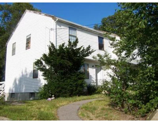 Unit for sale at 19 Lantern Ln, Randolph, MA 02368