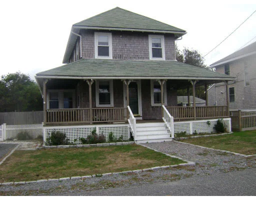 Unit for sale at 49 Ashburton Ave, Marshfield, MA 02050