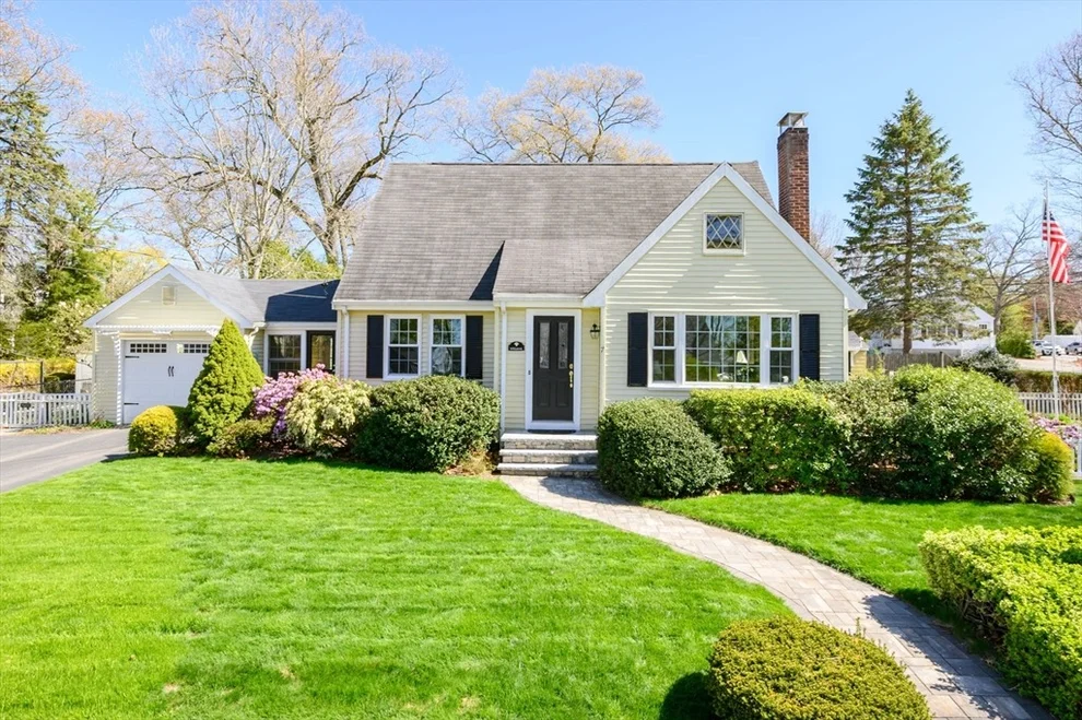 Unit for sale at 7 Arbutus Avenue, Braintree, MA 02184