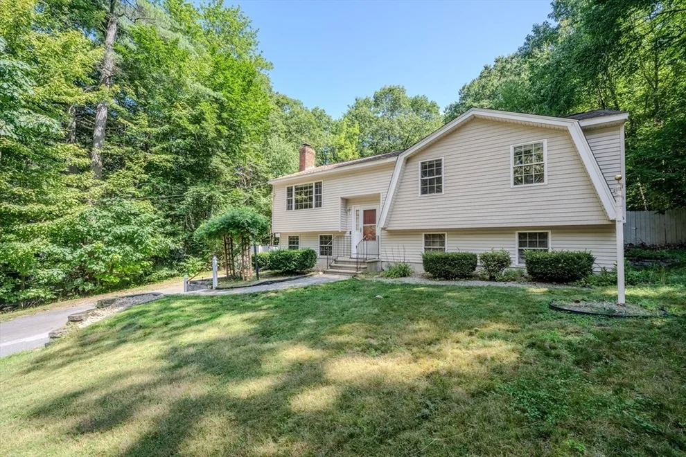 Unit for sale at 93 Harbor St, Pepperell, MA 01463