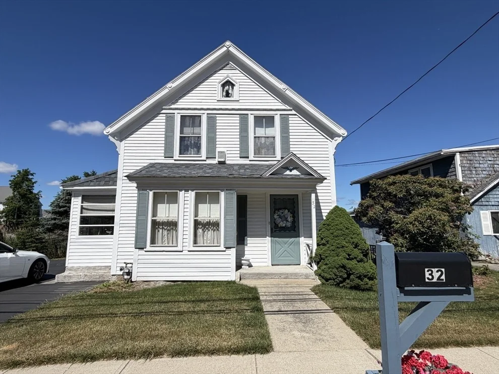 Unit for sale at 32 Eastern Ave, Essex, MA 01929