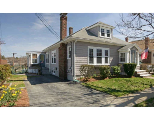Unit for sale at 42 Moffat Rd, Quincy, MA 02169
