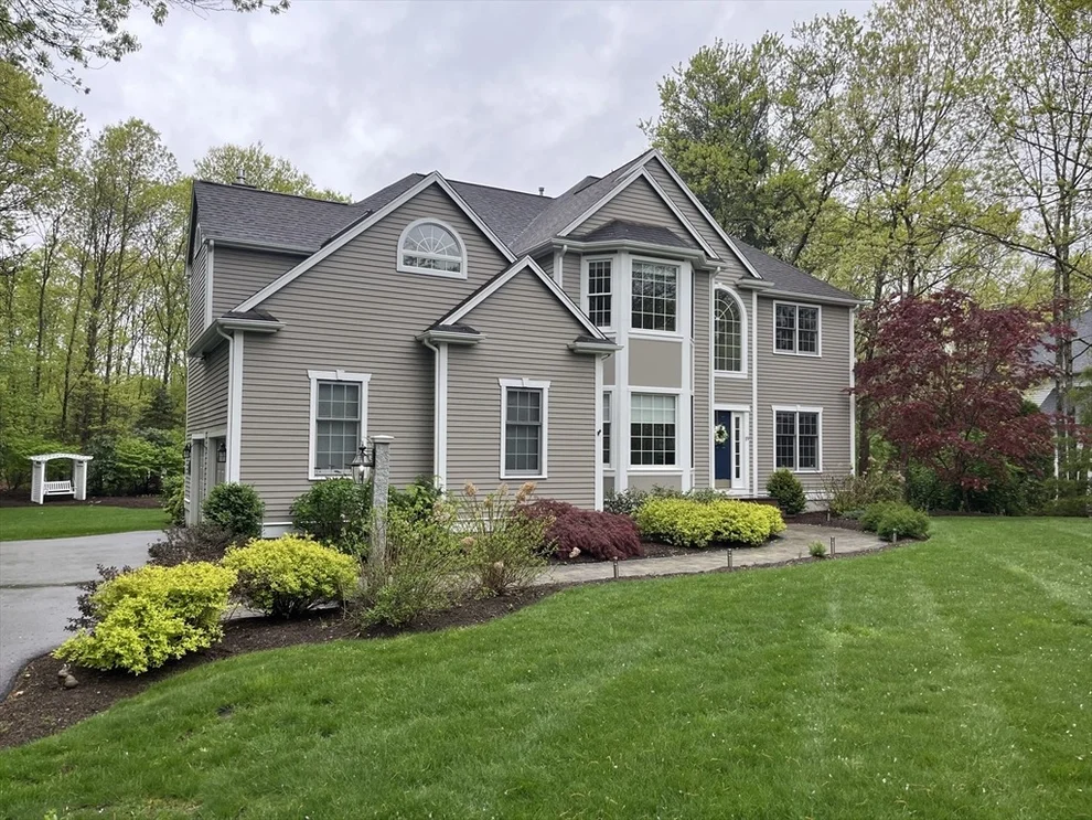 Unit for sale at 19 Harvestwood Lane, Mansfield, MA 02048