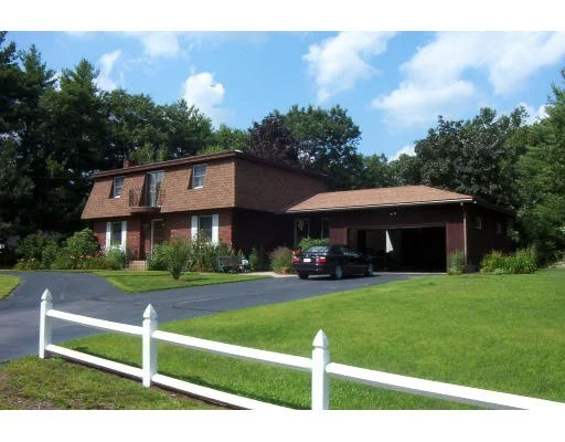 Unit for sale at 415 Bennett, Wrentham, MA 02093