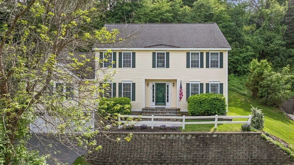 Unit for sale at 12 Olde Taverne Lane, Amesbury, MA 01913
