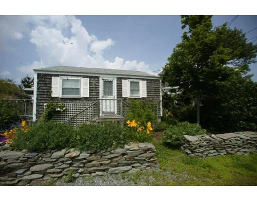 Unit for sale at 9 73rd St, Newburyport, MA 01950