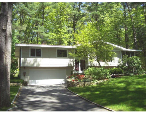 Unit for sale at 12 Standish Circle, Andover, MA 01810
