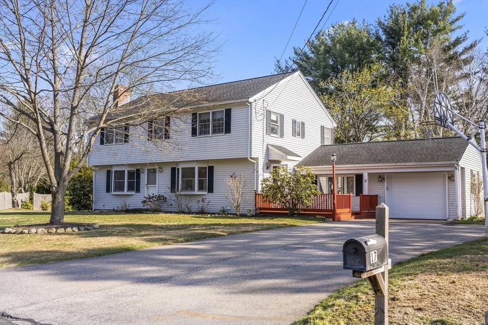 Unit for sale at 17 Wagonwheel Rd, Sudbury, MA 01776