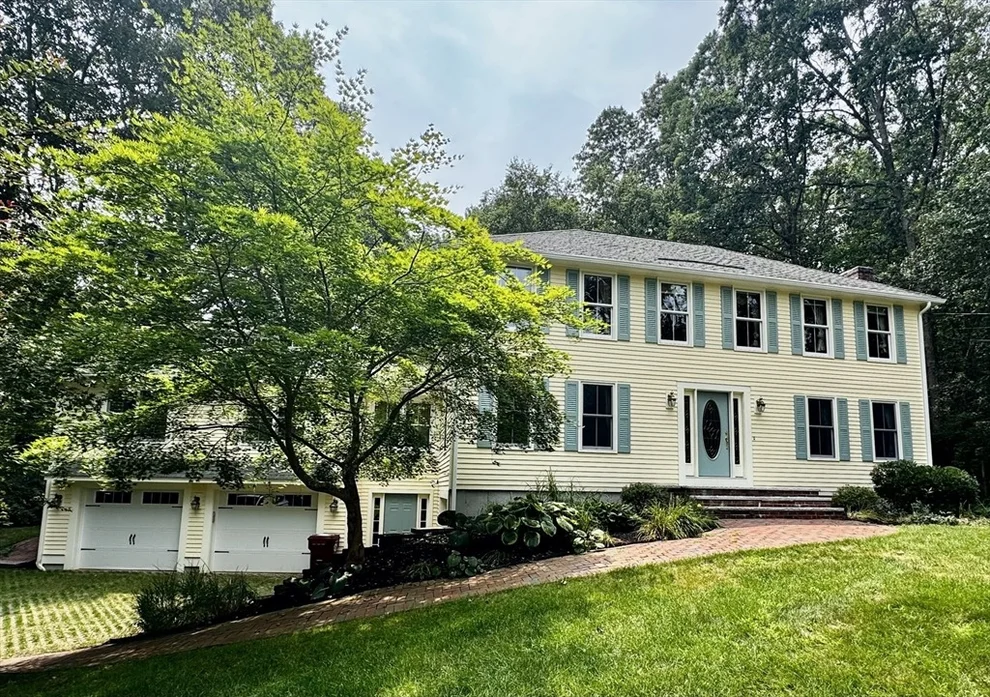 Unit for sale at 8 Vermont Rd, Tyngsborough, MA 01879