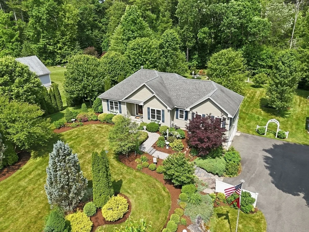 Unit for sale at 413 Batchelor St, Granby, MA 01033