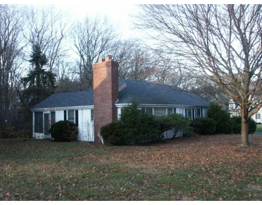 Unit for sale at 149 Bristol Rd, Wellesley, MA 02481