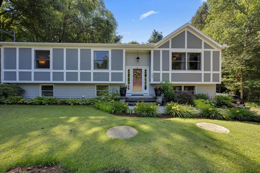 Unit for sale at 189 Stafford Rd, Holland, MA 01521