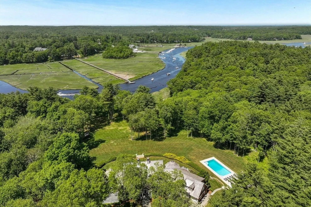 Unit for sale at 12 and 0 Hunter Dr., Marshfield, MA 02050