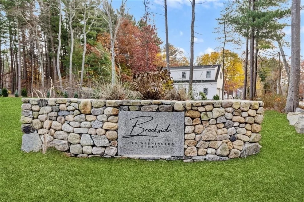Unit for sale at 30 Old Washington, Pembroke, MA 02359