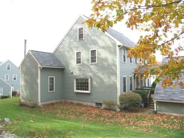 Unit for sale at 25 Brookdale Circle, Shrewsbury, MA 01545
