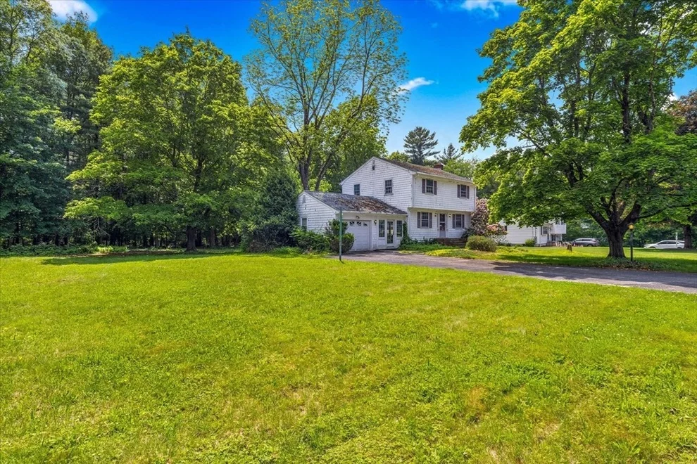 Unit for sale at 35 Kennelworth Drive, East Bridgewater, MA 02333