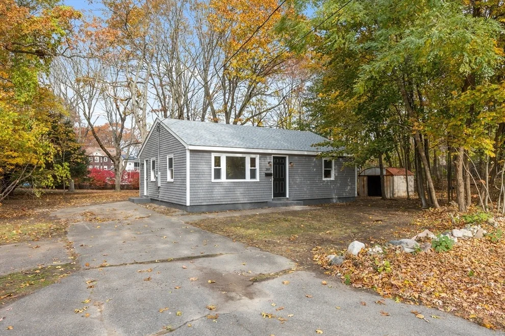 Unit for sale at 263-R County St, Attleboro, MA 02703