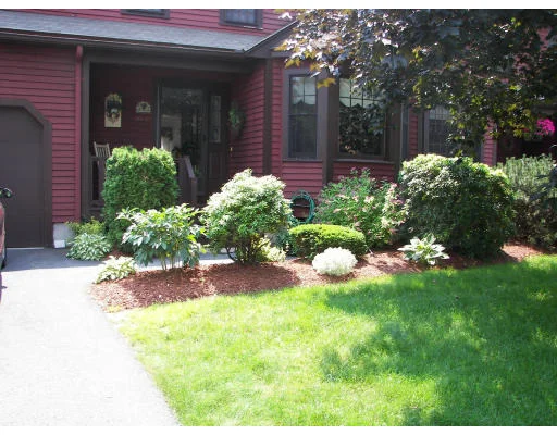 Unit for sale at 16 Hawthorne Vlg, Franklin, MA 02038