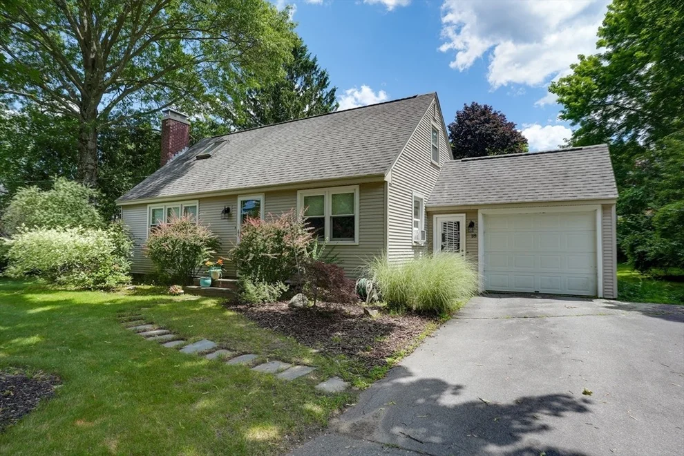 Unit for sale at 18 Cortland Dr, Westborough, MA 01581