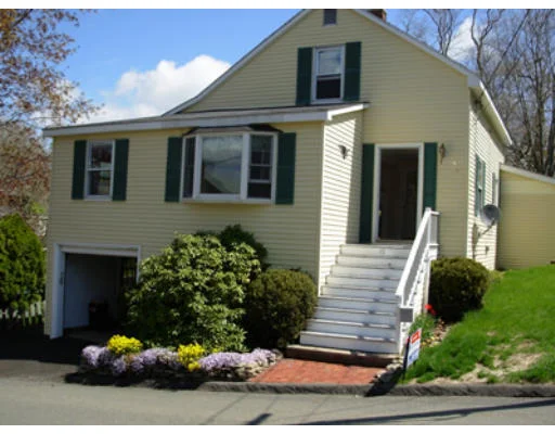 Unit for sale at 15 Johns Rd, Marblehead, MA 01945