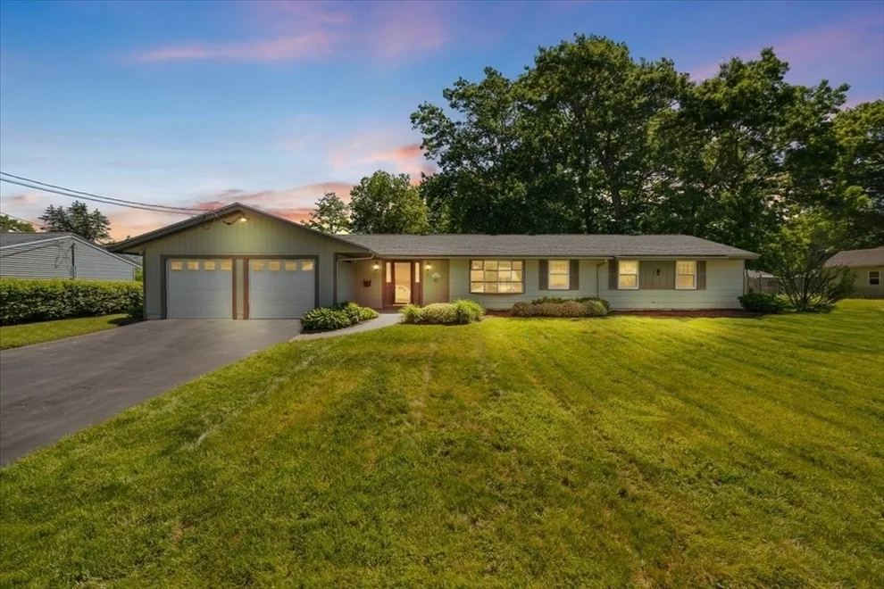 Unit for sale at 27 Nadine Rd, Brockton, MA 02302