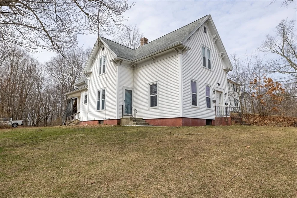 Unit for sale at 54 Ash St, Spencer, MA 01562