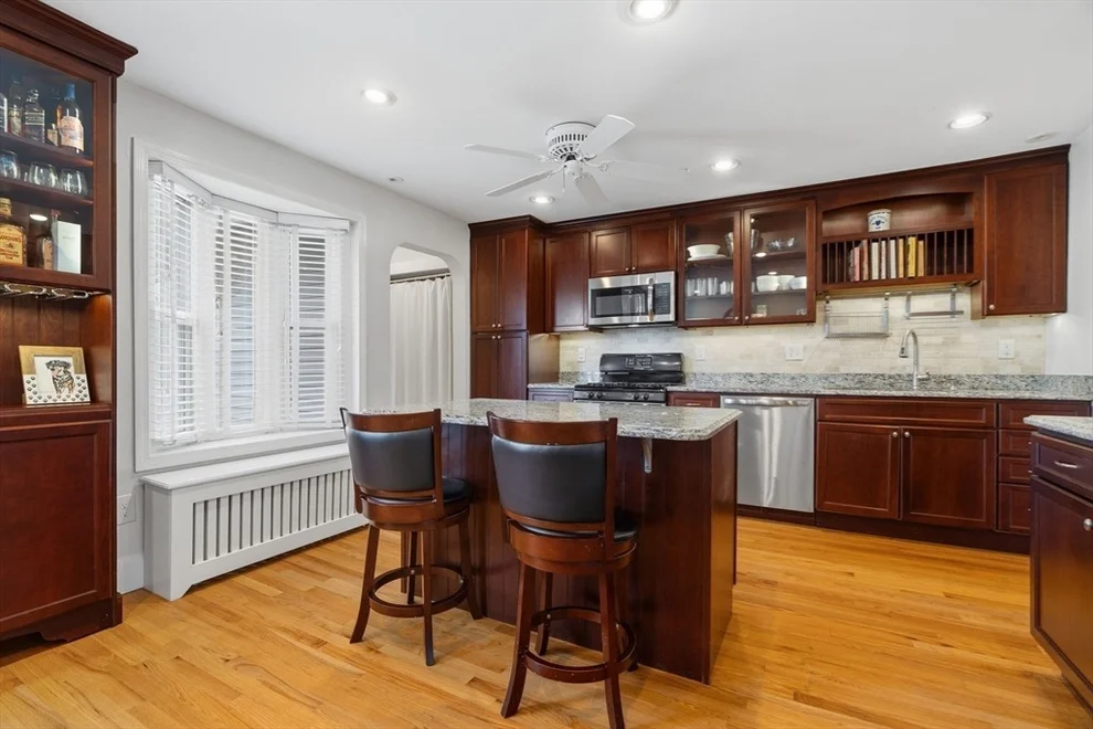 Unit for sale at 760-762 E 5th St, Boston, MA 02127